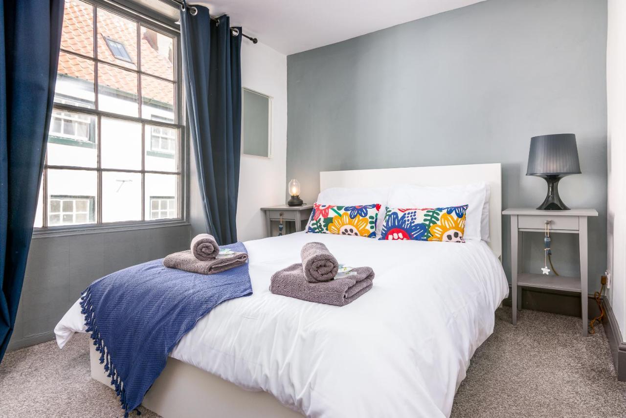 Ga L Whitby Central 외부 사진